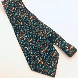 #1578 SURREY VINTAGE CHRISTMAS NECKTIE 56 IN X 4 IN